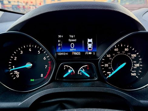 Used 2019 Ford Escape SE image 16