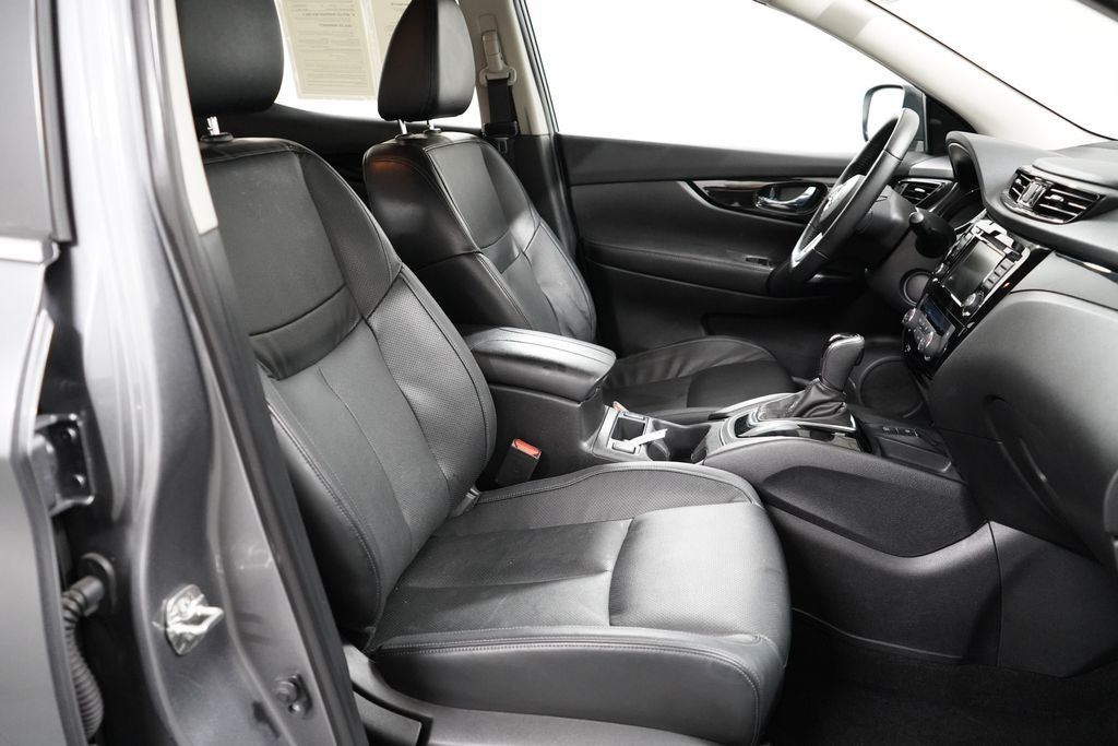 Used 2022 Nissan Rogue Sport SL AWD/4WD image 23
