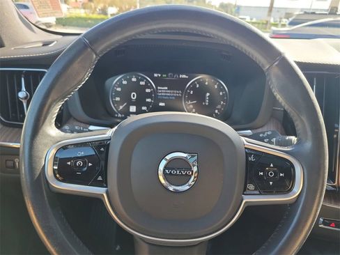Used 2021 Volvo XC60 T5 Inscription w/ Protection Package Premier image 29