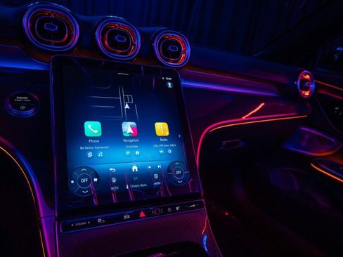 Certified 2025 Mercedes-Benz CLE 300 4MATIC Cabriolet image 21