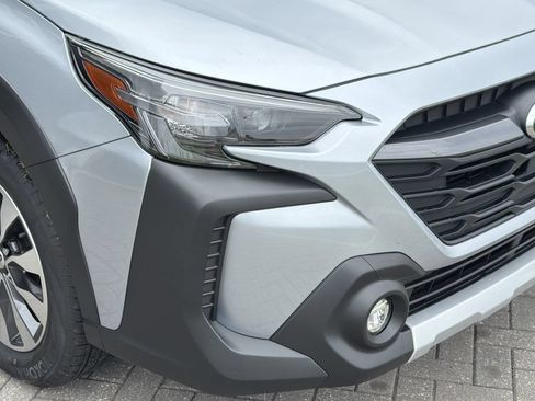 Certified 2025 Subaru Outback Limited AWD/4WD image 8