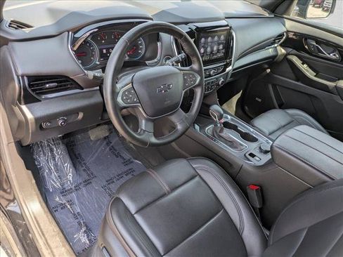 Used 2023 Chevrolet Traverse RS AWD/4WD image 10