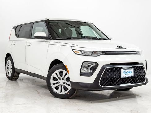 Certified 2020 Kia Soul LX FWD image 6
