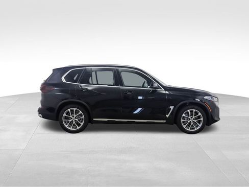Used 2026 BMW X5 xDrive50e w/ Executive Package image 7