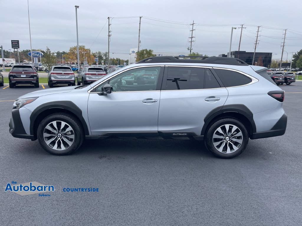 Used 2024 Subaru Outback Limited AWD/4WD image 2