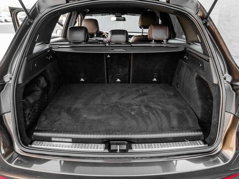 Used 2018 Mercedes-Benz GLC 350e 4MATIC image 35