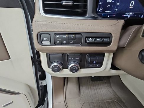 Certified 2023 GMC Yukon XL Denali w/ Denali Reserve Package RWD image 28