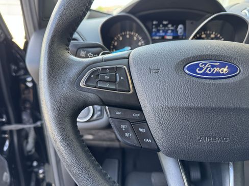 Used 2017 Ford Escape Titanium w/ Equipment Group 301A AWD/4WD image 21