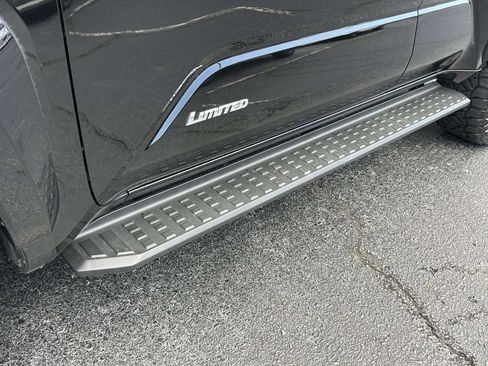 New 2026 Toyota 4Runner Limited AWD/4WD image 9