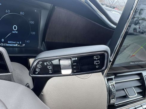 Used 2023 Lincoln Navigator L Reserve image 38