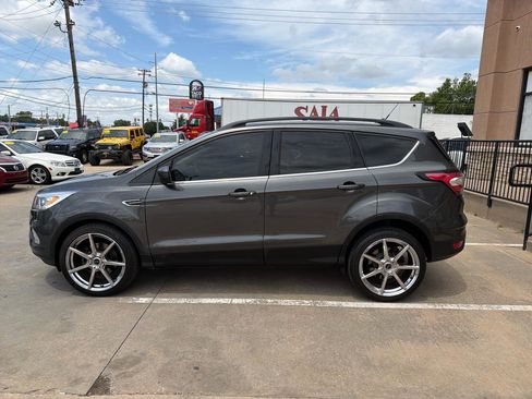 Used 2018 Ford Escape SEL AWD/4WD image 8