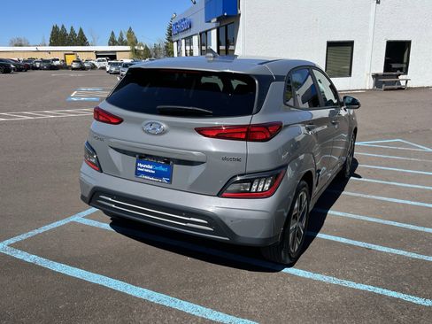 Certified 2023 Hyundai Kona Limited image 5