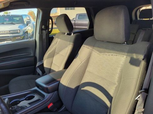 Used 2023 Dodge Durango GT image 11