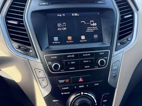 Used 2017 Hyundai Santa Fe Sport FWD image 20