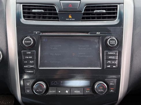 Used 2015 Nissan Altima 2.5 SV w/ Convenience Package FWD image 27