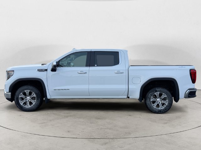 Used 2022 GMC Sierra 1500 SLT AWD/4WD image 8