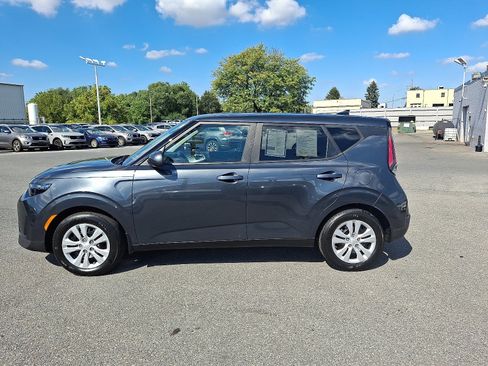 Used 2023 Kia Soul LX image 7