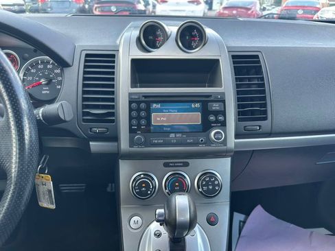 Used 2011 Nissan Sentra SE-R FWD image 16