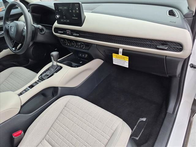 Certified 2027 Honda HR-V LX image 20