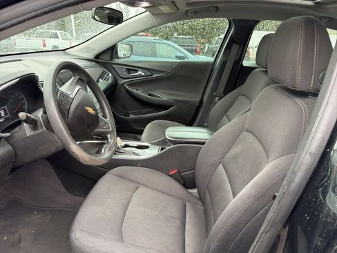 Used 2020 Chevrolet Malibu LT image 8