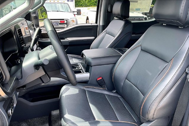New 2026 Ford F350 Lariat w/ Black Appearance Package AWD/4WD image 9