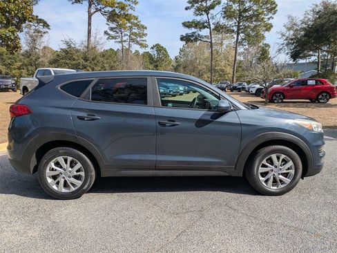 Used 2019 Hyundai Tucson SE image 3