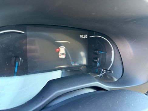 Used 2025 Toyota RAV4 LE image 34