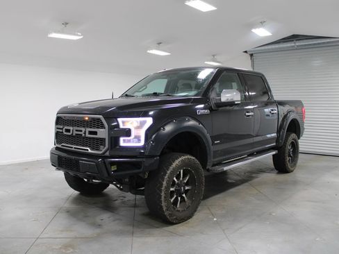 Used 2016 Ford F150 Lariat image 4