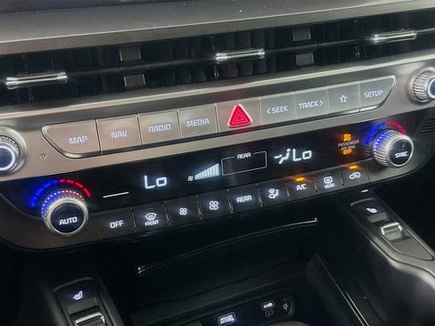 Used 2025 Kia Telluride S FWD image 24