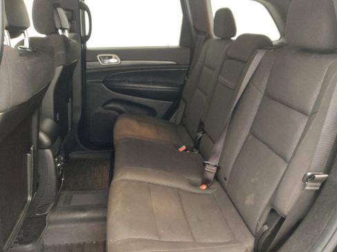 Used 2021 Jeep Grand Cherokee Laredo AWD/4WD image 18