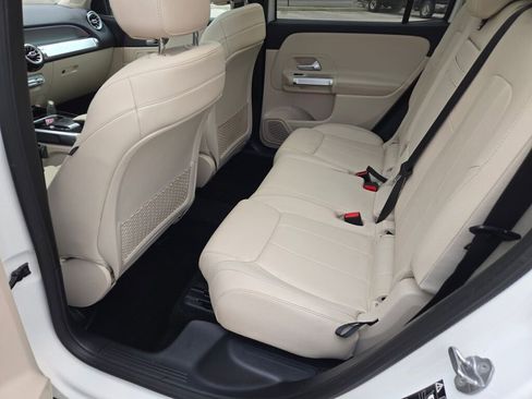 Used 2021 Mercedes-Benz GLB 250 4MATIC image 19