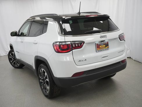 Certified 2024 Jeep Compass Limited w/ Sun and Sound Group image 13