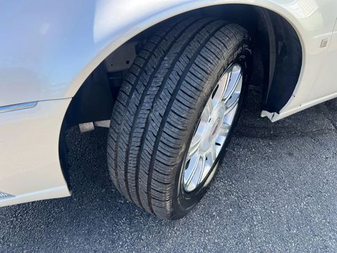 Used 2009 Cadillac DTS w/ Trunk Convenience Package image 64