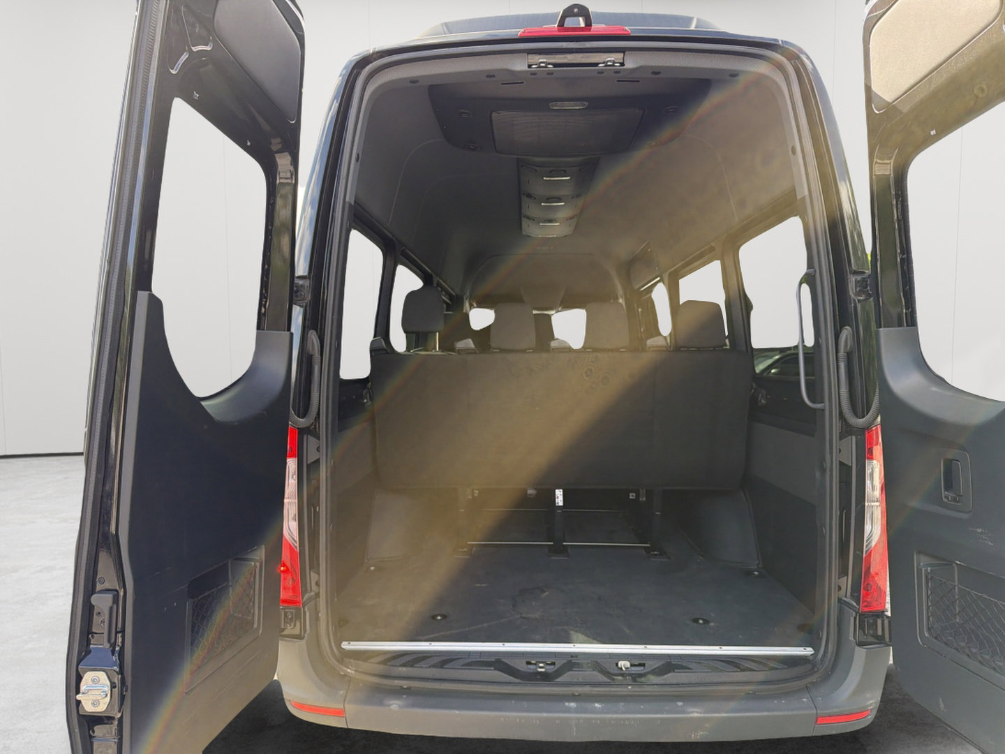 Used 2025 Mercedes-Benz Sprinter 2500 image 10