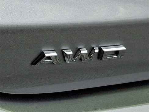 Used 2023 Cadillac XT6 Premium Luxury image 32