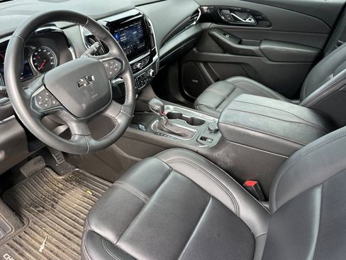 Certified 2023 Chevrolet Traverse RS image 10