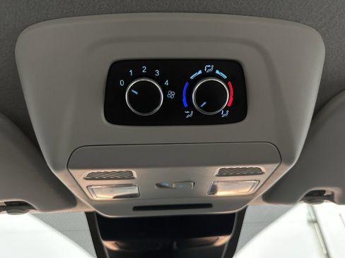 Used 2023 Ford Transit 350 XL image 30