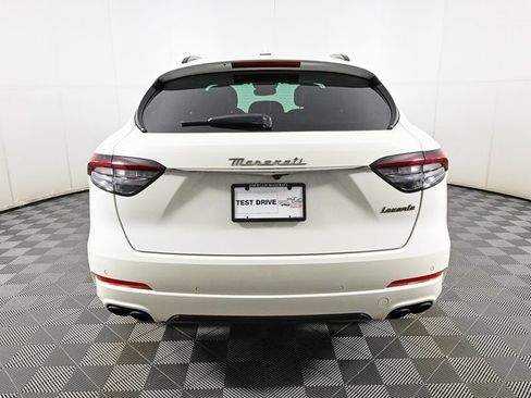 Used 2022 Maserati Levante GT image 31