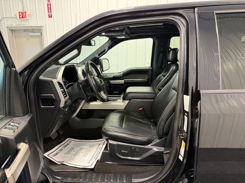 Used 2019 Ford F150 Lariat AWD/4WD image 6