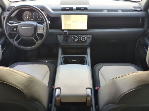 Certified 2023 Land Rover Defender 130 X-Dynamic SE AWD/4WD image 16