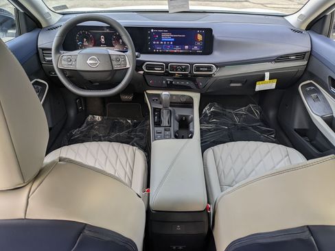 New 2026 Nissan Sentra SL w/ Floor Mat Package FWD image 10