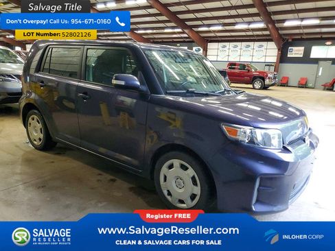 Used 2012 Scion xB FWD image 5