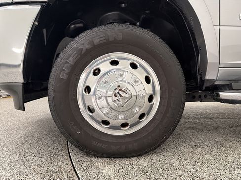 Used 2022 RAM 3500 Laramie w/ Max Tow Package AWD/4WD image 12