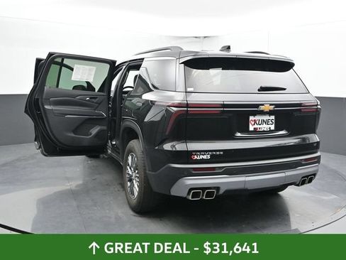 Used 2024 Chevrolet Traverse LT FWD image 56