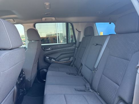 Used 2019 Chevrolet Tahoe LS AWD/4WD image 17