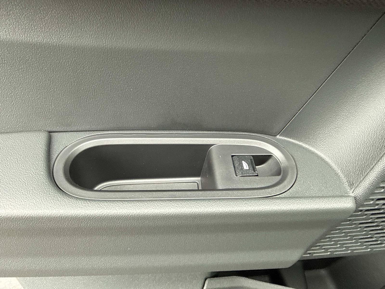 New 2026 MINI Cooper 4-Door Hardtop FWD image 12
