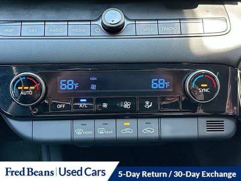Used 2026 Hyundai Elantra SEL FWD image 21