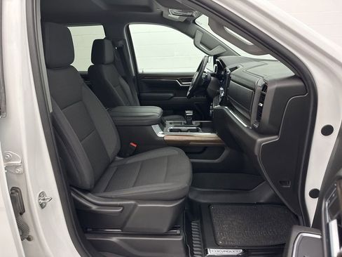 Used 2024 Chevrolet Silverado 1500 RST w/ Z71 Off-Road Package image 47