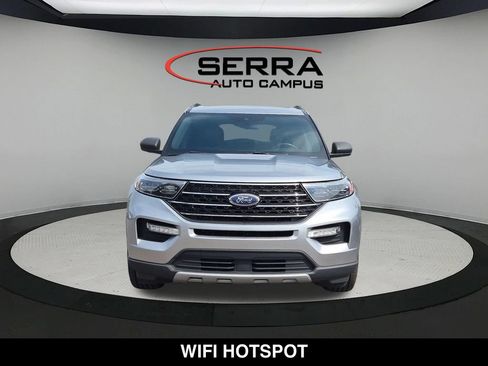 Used 2020 Ford Explorer XLT w/ Equipment Group 202A AWD/4WD image 9