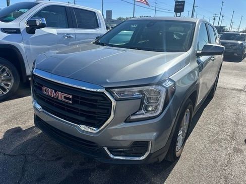 Certified 2024 GMC Terrain SLE image 4
